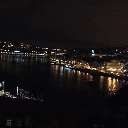 Superb Balcony Over Porto Center & River Сasa de vacaciones