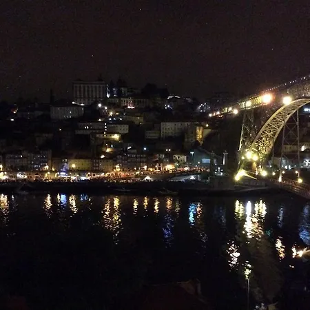 Superb Balcony Over Porto Center & River Сasa de vacaciones Vila Nova de Gaia
