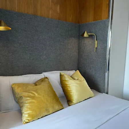 Superb Balcony Over Porto Center & River Vila Nova de Gaia